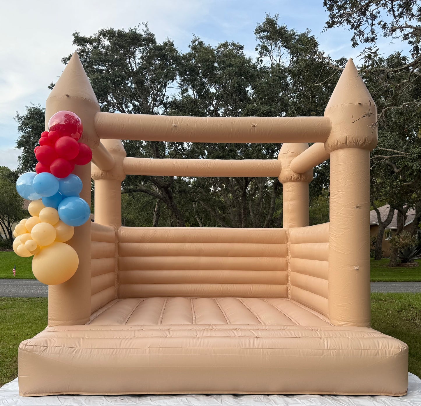 13 X 13 Beige Bounce House