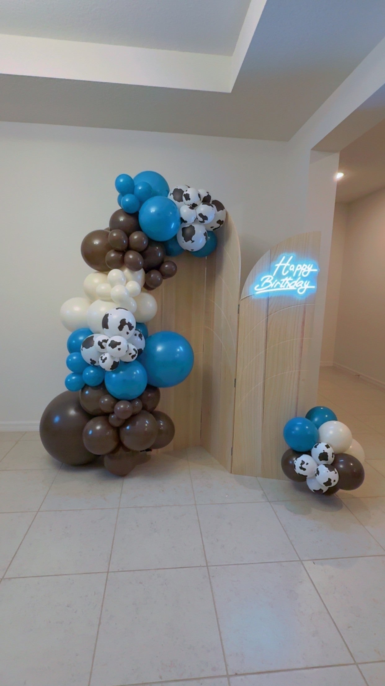 Fiesta Event Decor β Balloon Menu